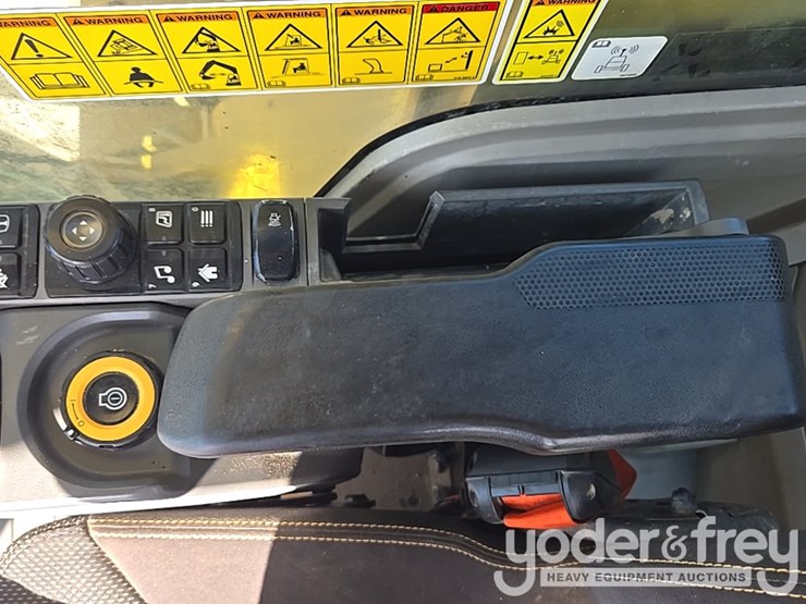 2019-caterpillar-336-image-81