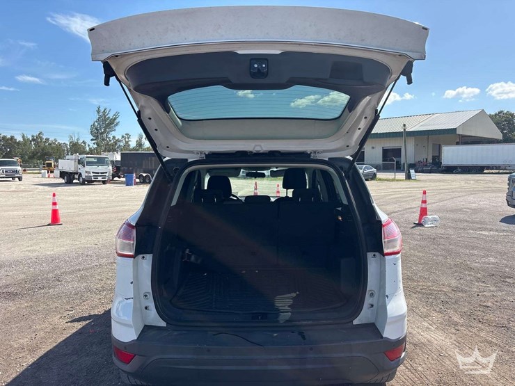 2015-ford-escape-image-21