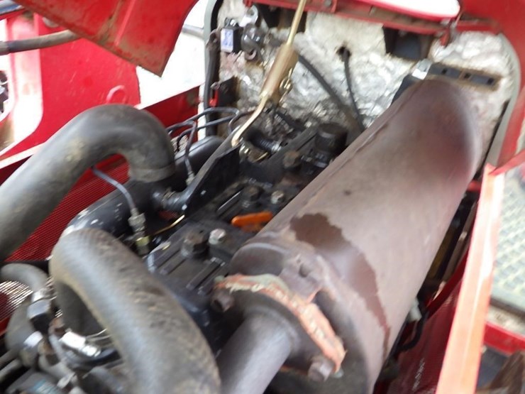 century-3647-tractor-loader-image-17