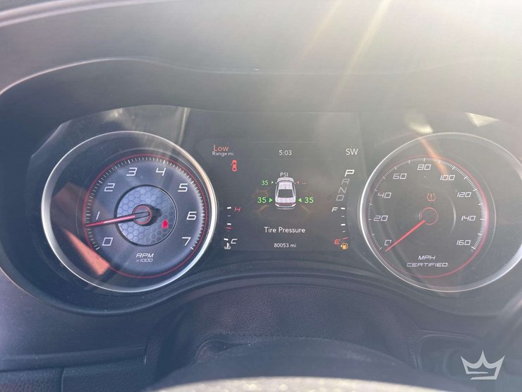 2016-dodge-charger-sedan-image-14
