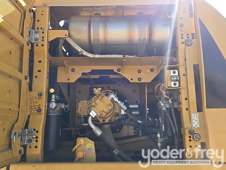 2019-caterpillar-336-image-38