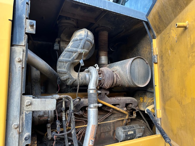 2005-deere-544j-image-35