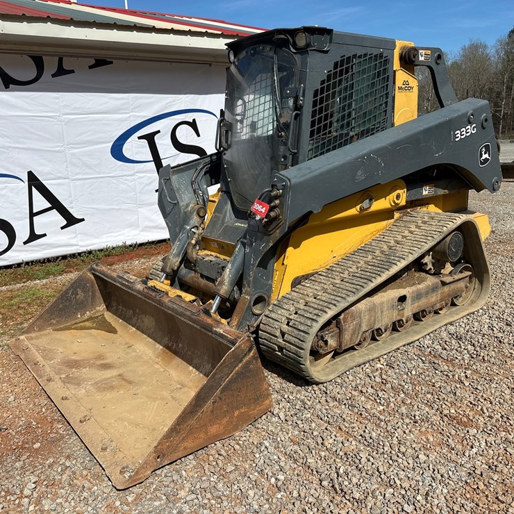 2011 DEERE 333G