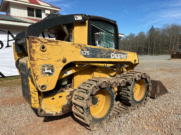 deere-325-image-5