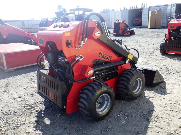 2026-sdlool-323tz-skid-steer-loader-image-3