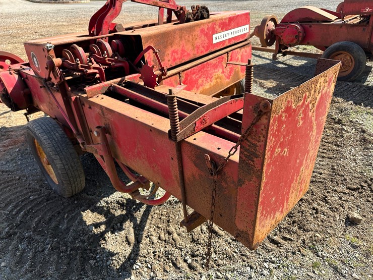 massey-ferguson-9-image-14