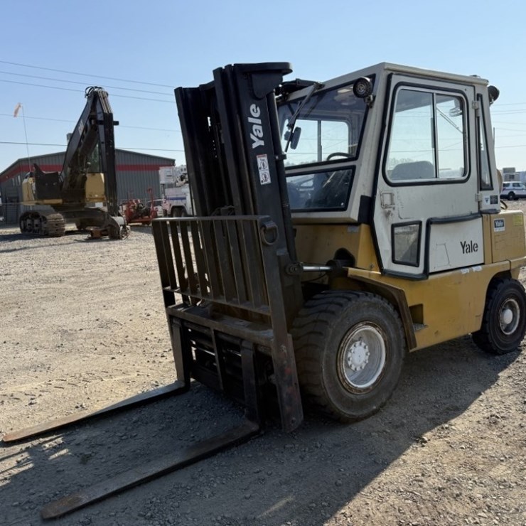 1992 YALE GLP080