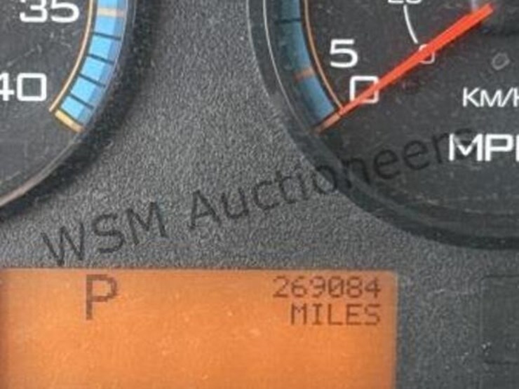 2012-international-4300lp-box-truck-image-27