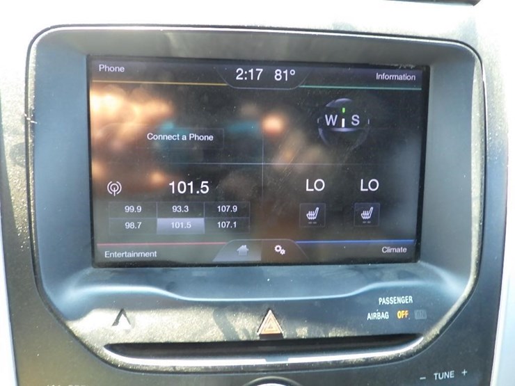 2013-ford-explorer-image-22