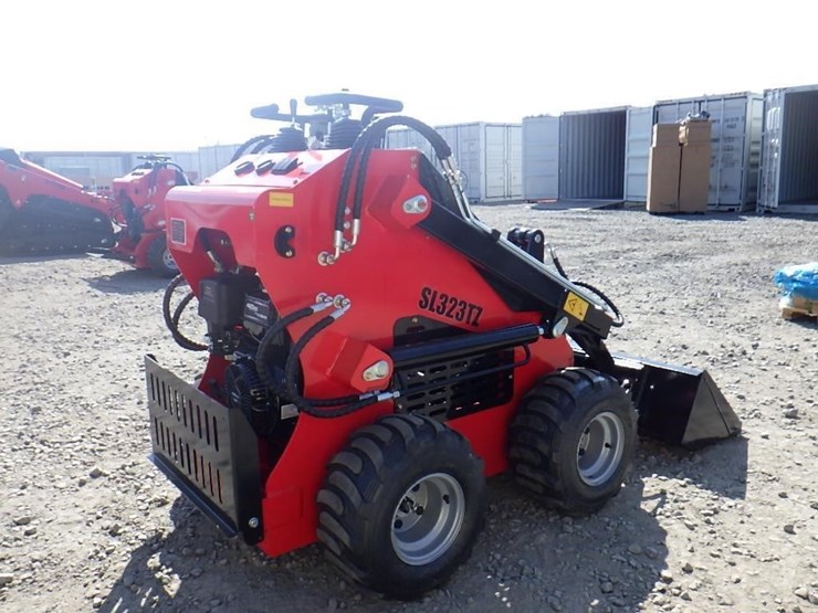 2026-sdlool-323tz-skid-steer-loader-image-3