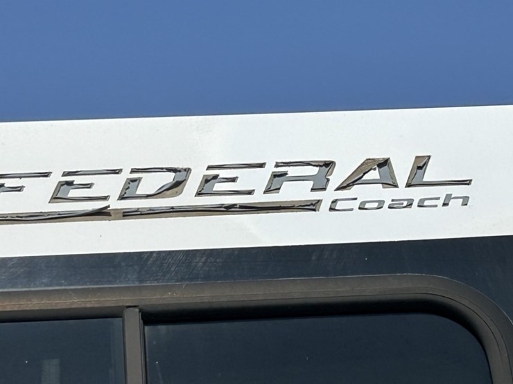 2012-ford-e450-sd-image-28