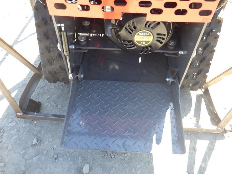 2026-agt-ysrt14-skid-steer-tracked-loader-image-9