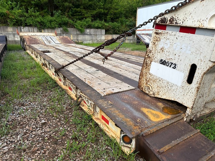 #4525-•-2010-eager-beaver-50-gsl-tri-axle-lowboy-image-27