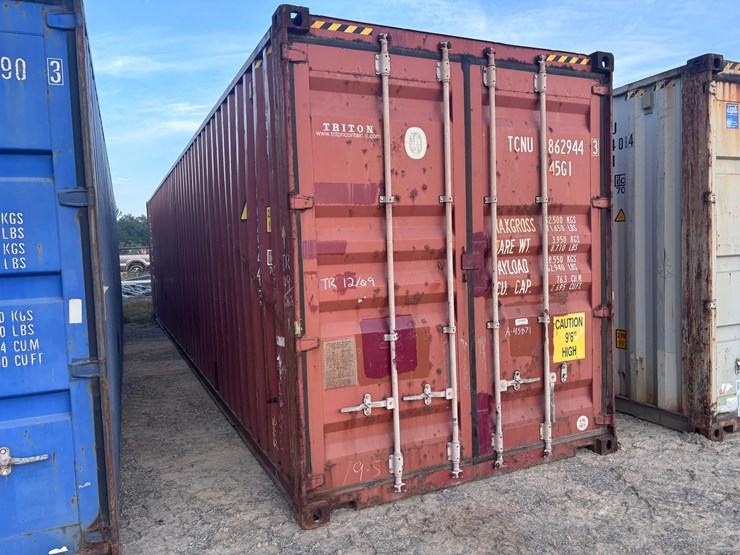 #1240-•-40ft-shipping-container-image-2