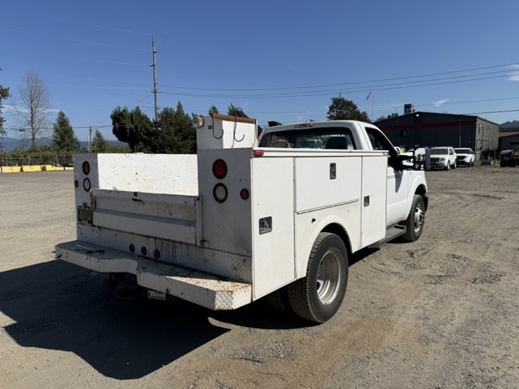 2012-ford-f350-image-4