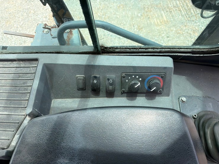 deere-650k-lgp-image-44