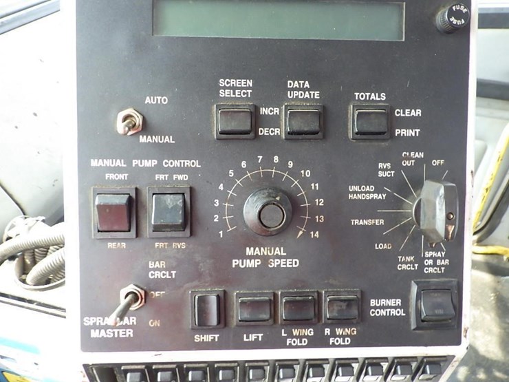 1999-freightliner-fl70-image-44