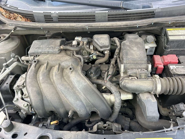 2016-nissan-versa-sedan-image-8