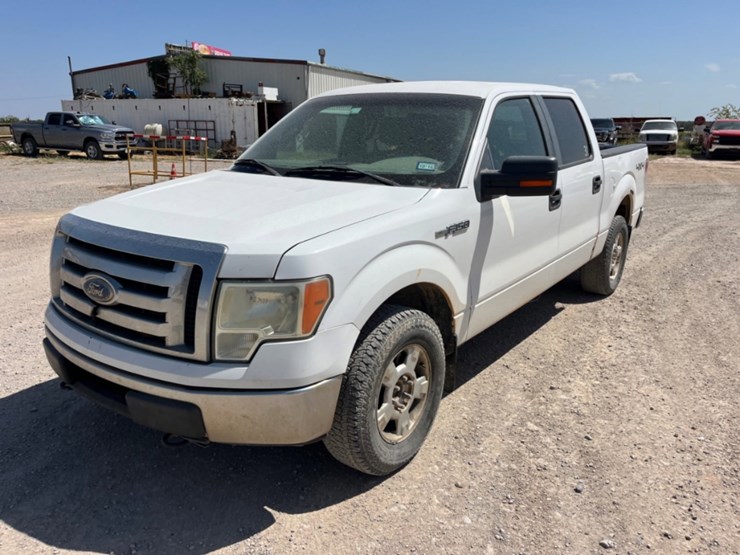 2010-ford-f150-xlt-image-1