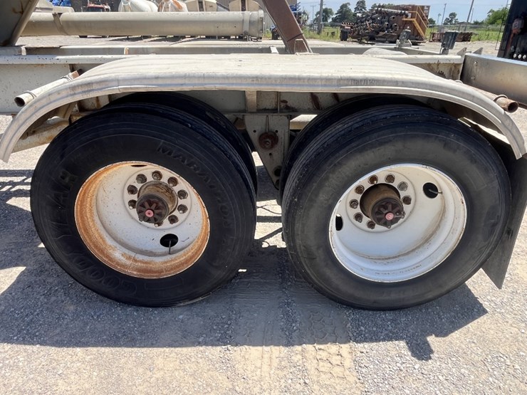 1982-fruehauf-trailer-image-9