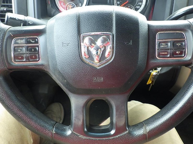 2017-dodge-2500-image-30