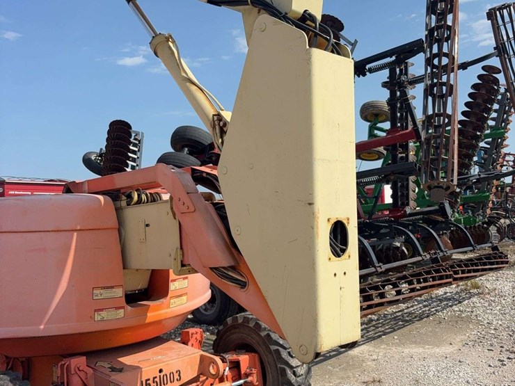 2000-jlg-600a-image-10