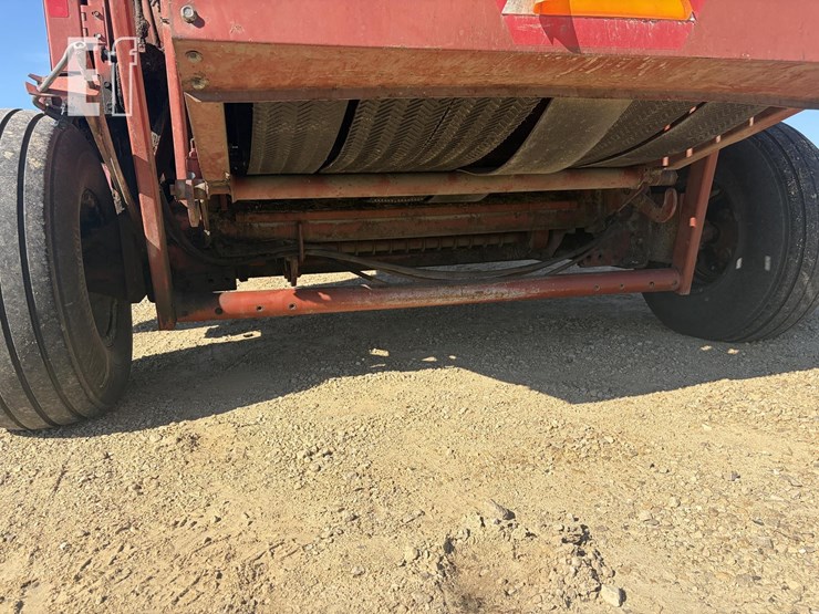 hesston-545-image-7