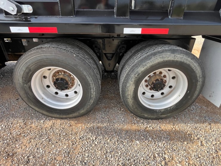 2020-kenworth-t800-image-9