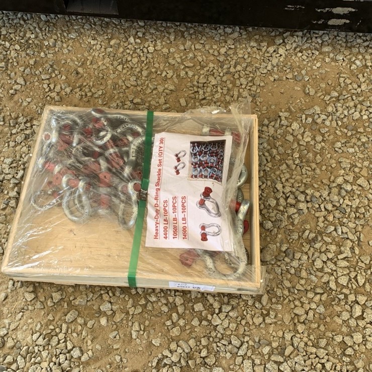 Unused Heavy Duty D-Ring Shackle Set,