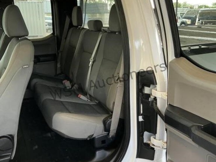 2019-ford-f150-image-25