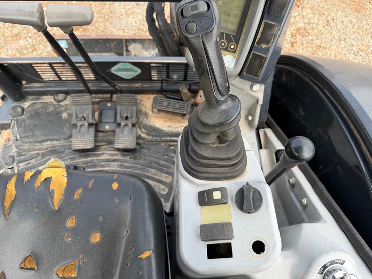 deere-35g-image-70
