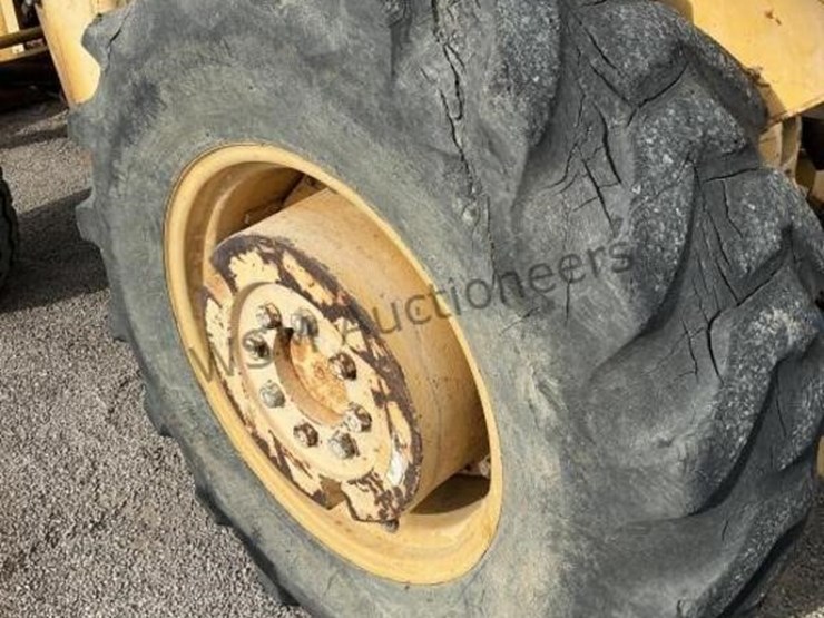 massey-ferguson-40e-image-8