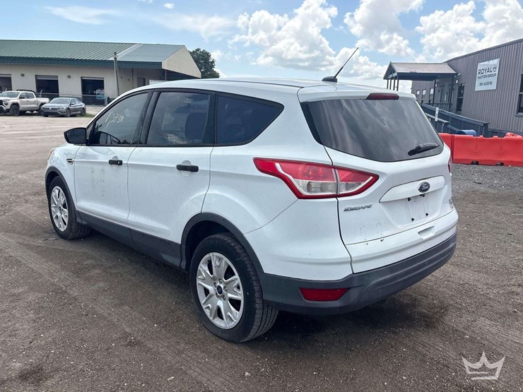 2015-ford-escape-image-4