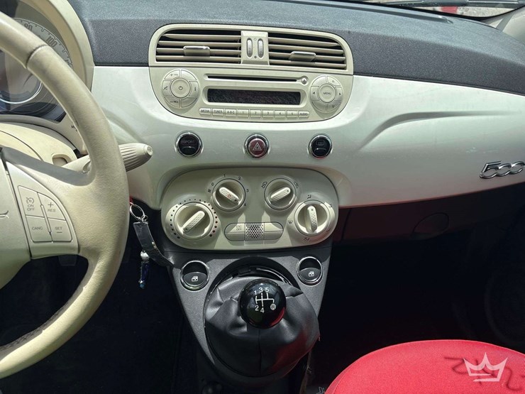 2012-fiat-500-image-17