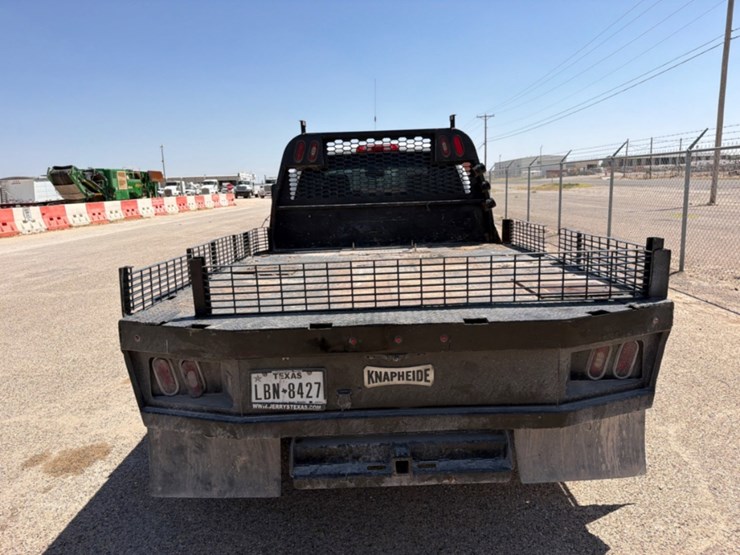 2018-chevrolet-silverado-3500hd-image-6