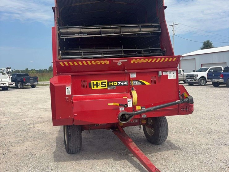 2018-h&s-hd-7+4-16ft-silage-wagon,-tandem-axle,-lights,-540pto,-with-manual,-field-ready,-1274-gear-image-3