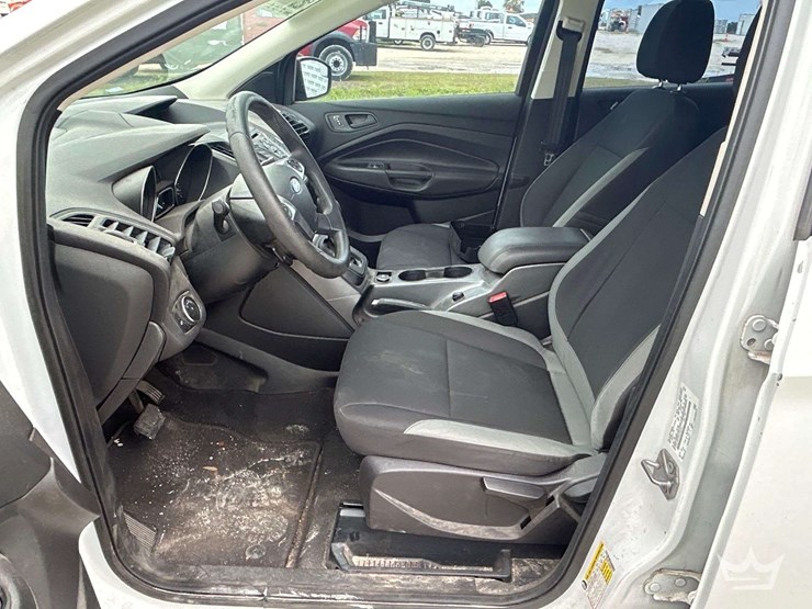 2016-ford-escape-image-12