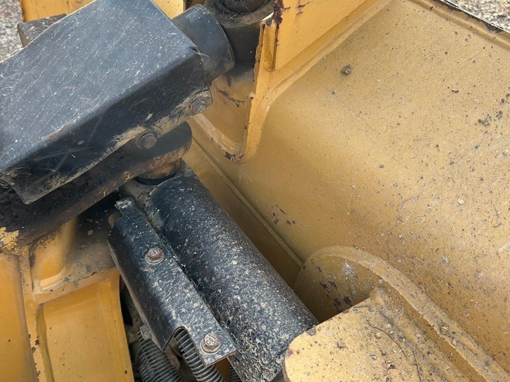 2015-caterpillar-d5k-image-20