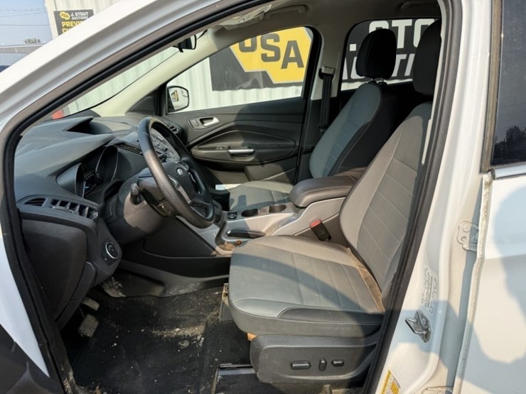 2016-ford-escape-image-22