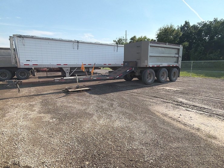 1998-cornhusker-tri/a-pup-trailer-image-1