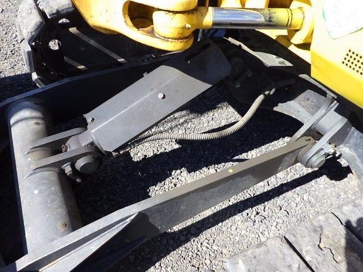 komatsu-pc88mr-10-image-18