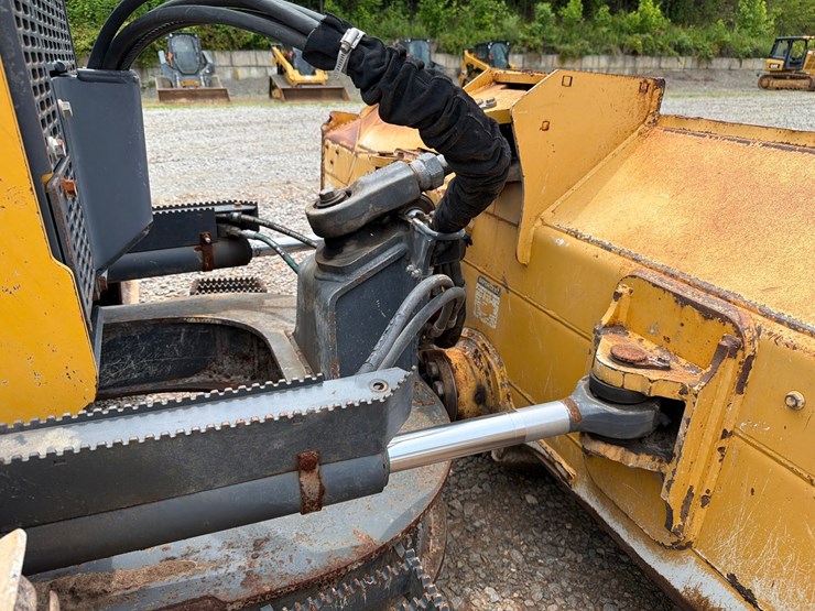 deere-650k-lgp-image-34