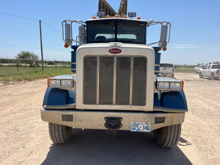 2013-peterbilt-367-image-2