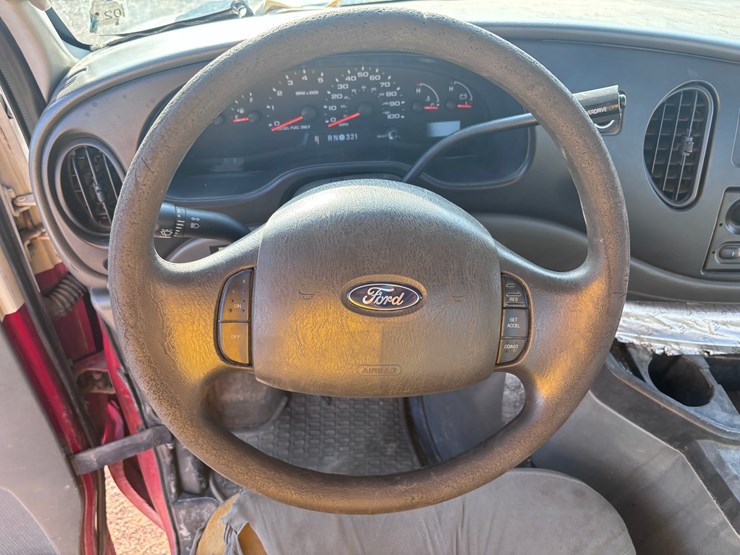 2006-ford-e450-image-11
