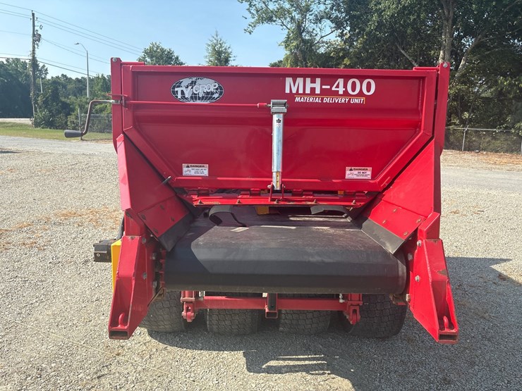 #1045-•-used-tycrop-mh400-material-handler-image-7