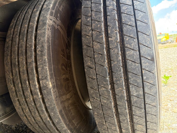 2016-trail-eze-te120dg-image-64