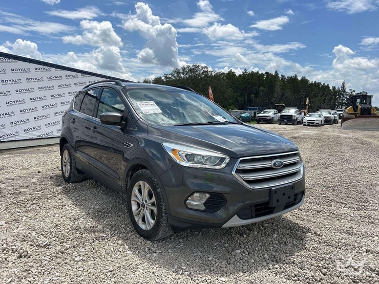 2018-ford-escape-image-2