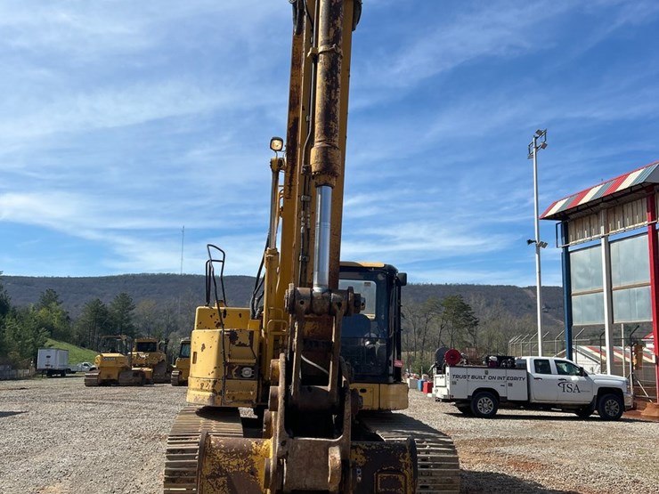 2004-caterpillar-321c-image-8