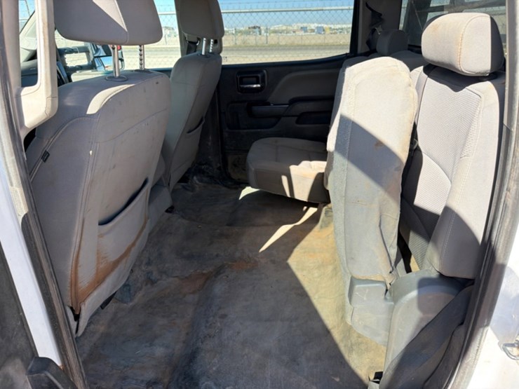 2018-chevrolet-silverado-2500hd-image-9