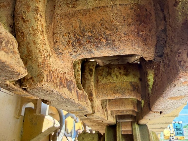 2015-caterpillar-d5k-image-60